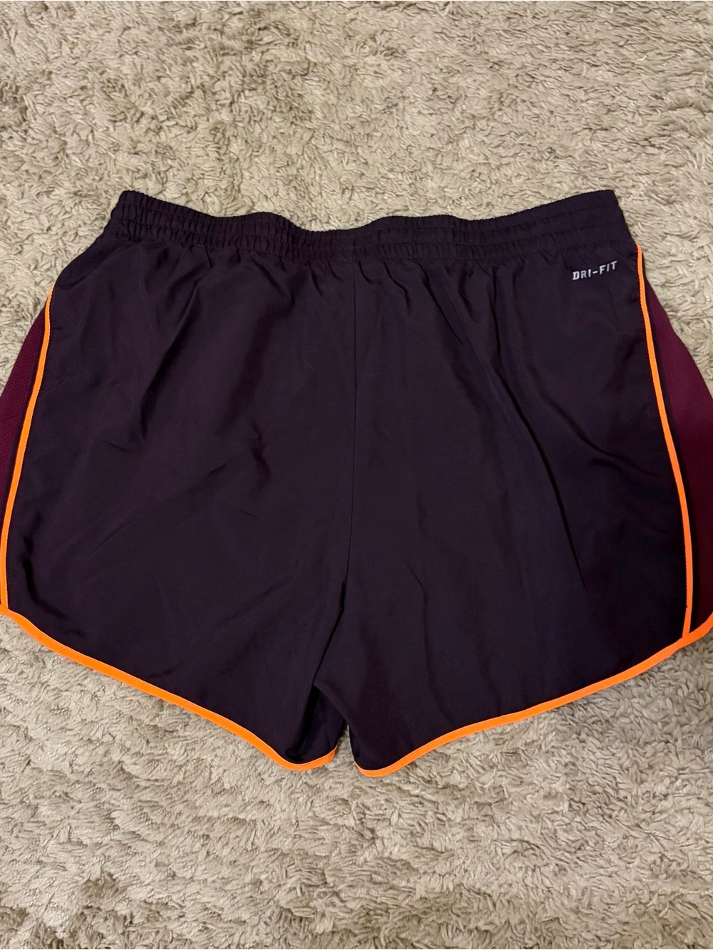Nike Womens Shorts 💜 Large - Picture 3 of 3